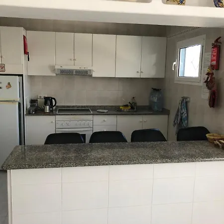 Nyaraló Caserones 6, Attractive 2 Bed Bungalow Puerto del Carmen