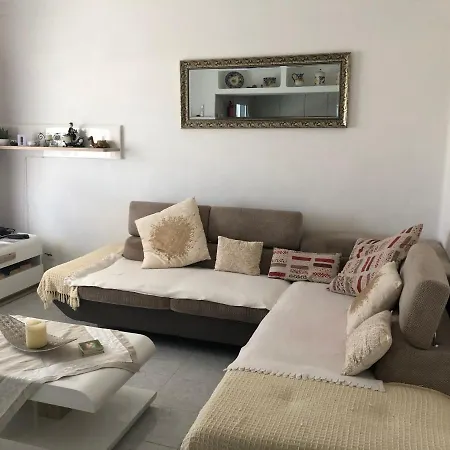 Caserones 6, Attractive 2 Bed Bungalow * Puerto del Carmen